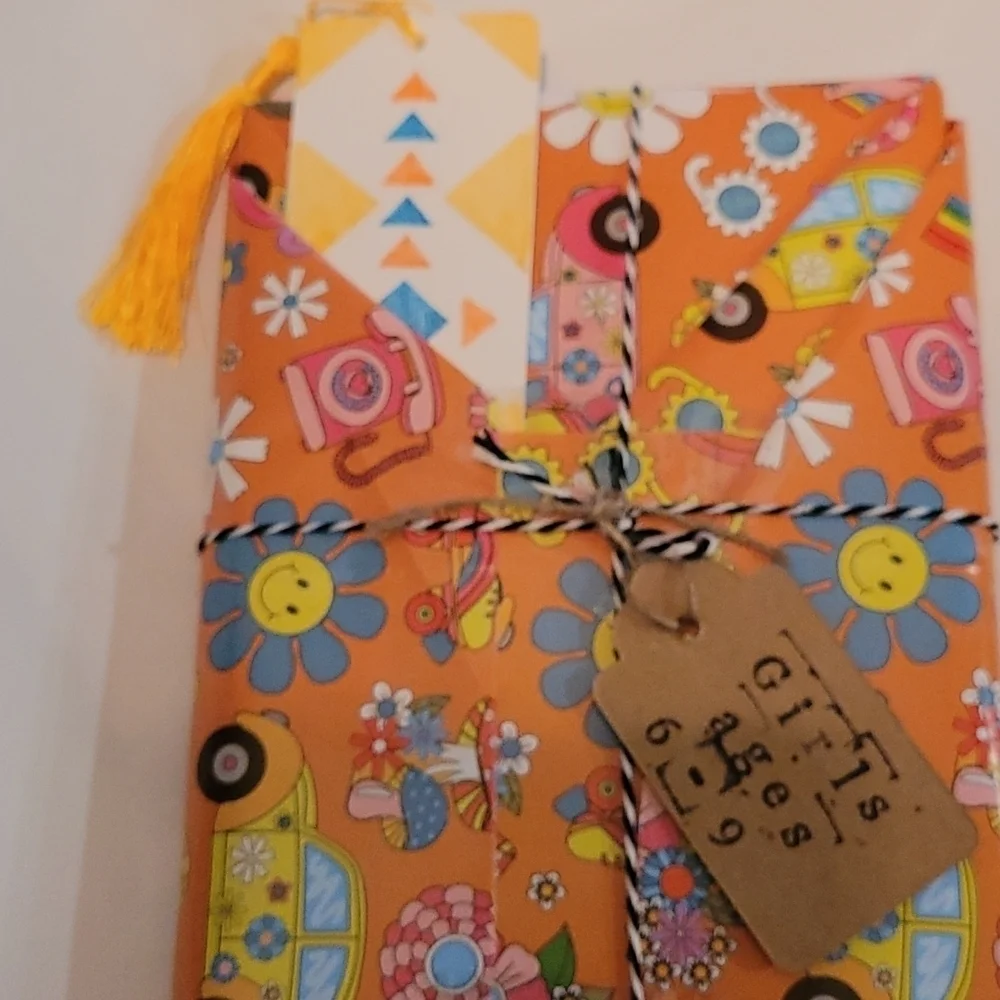Mystery gift Girls Book ages 6-9